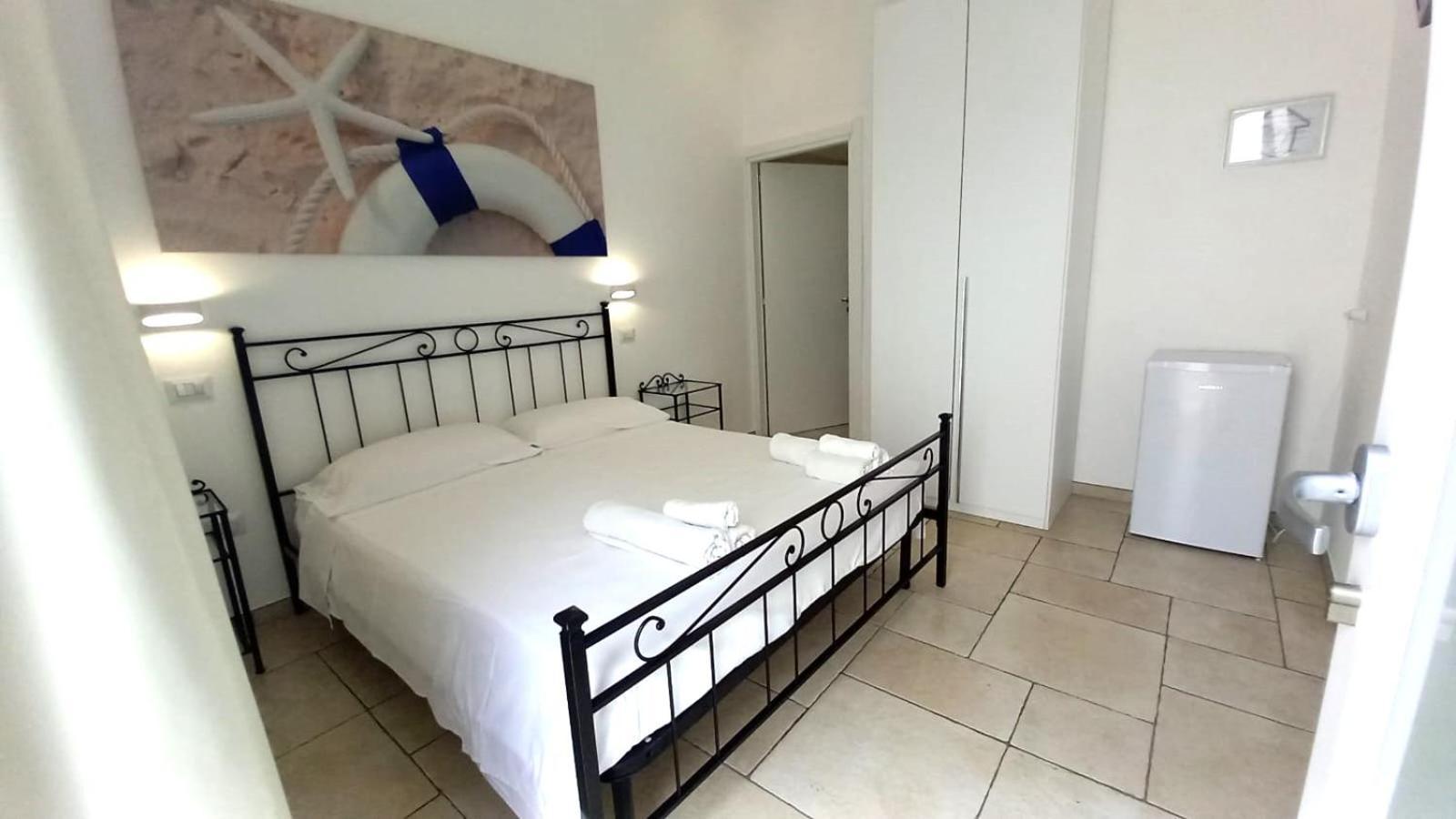 Bed and Breakfast Casa Levirà Torre Lapillo Esterno foto